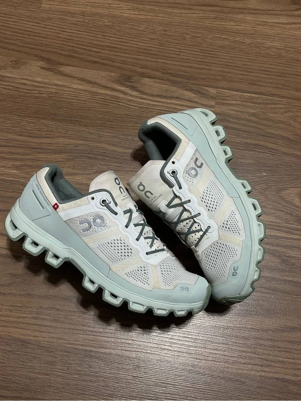 ON CLOUD Cloudventure Women's Running Shoe, Size 7.5, WATERPROOF